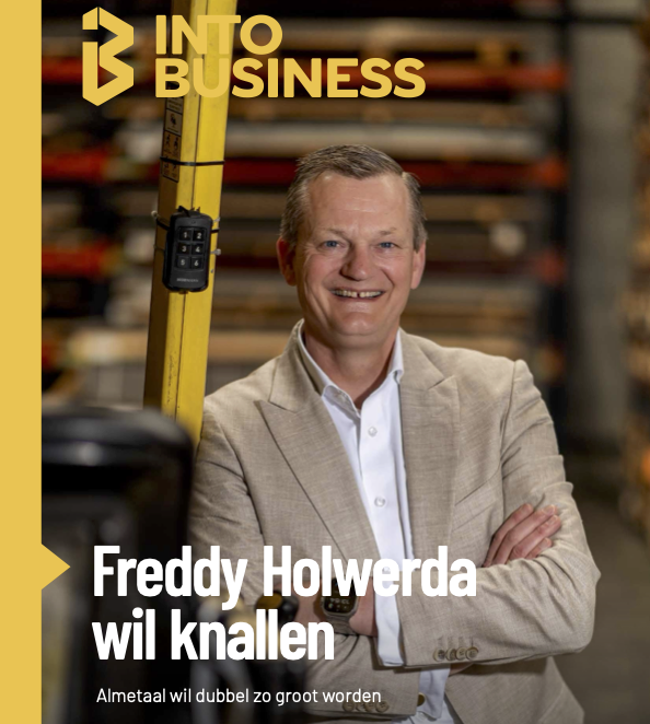 Op de cover van INTO Business!