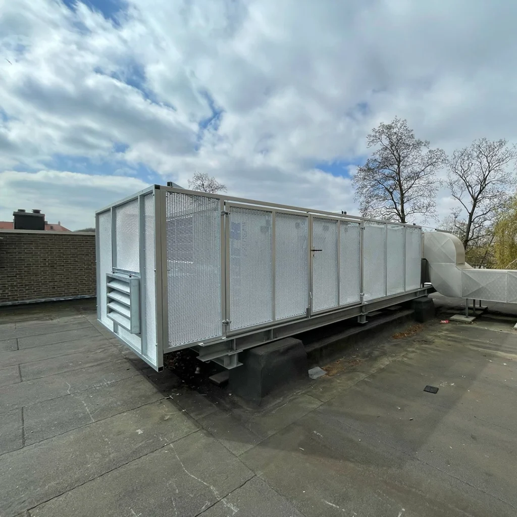 bouwen met strekmetaal - Afscherming LBK Amsterdam 2