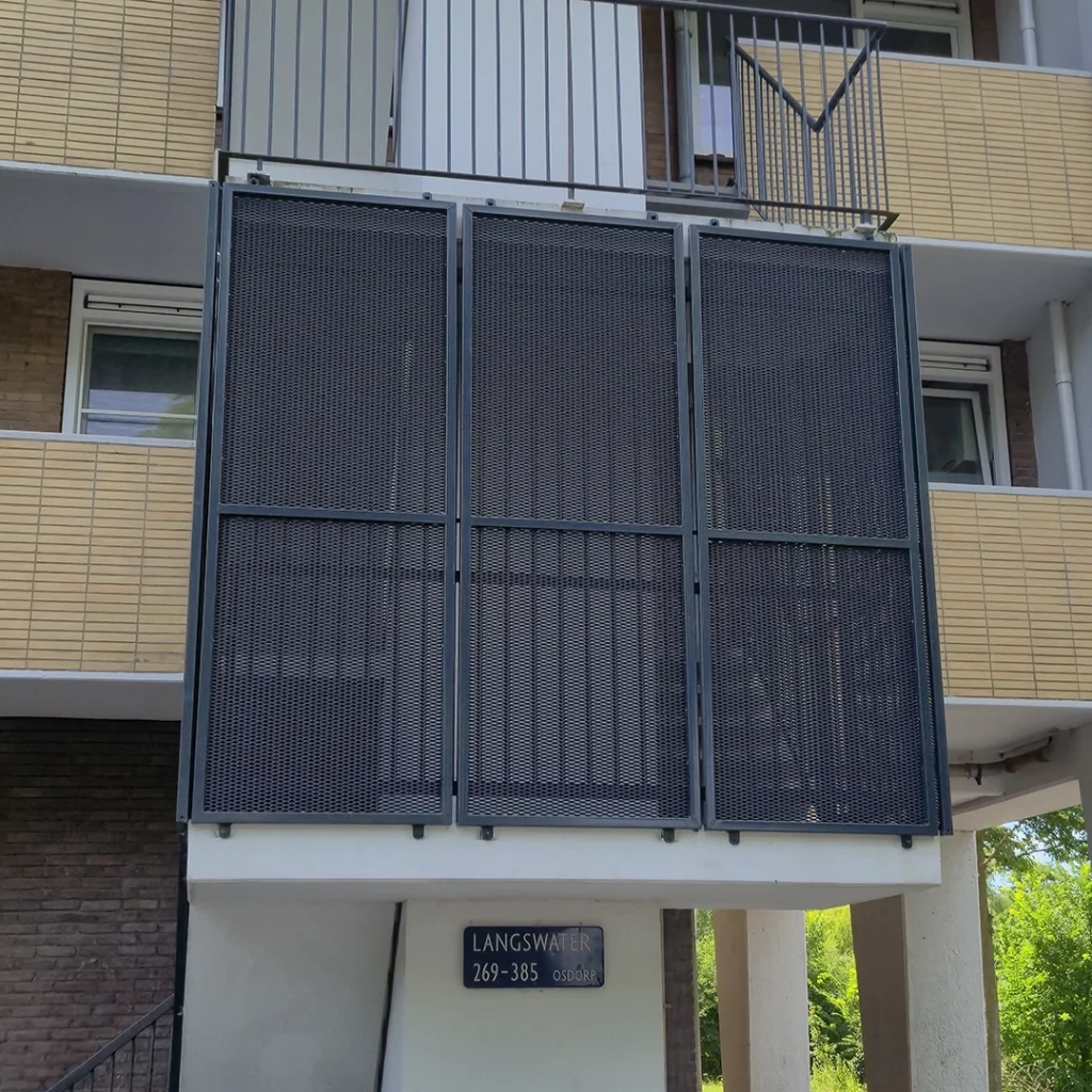 strekmetaal afscherming trappenhuis Amsterdam 4