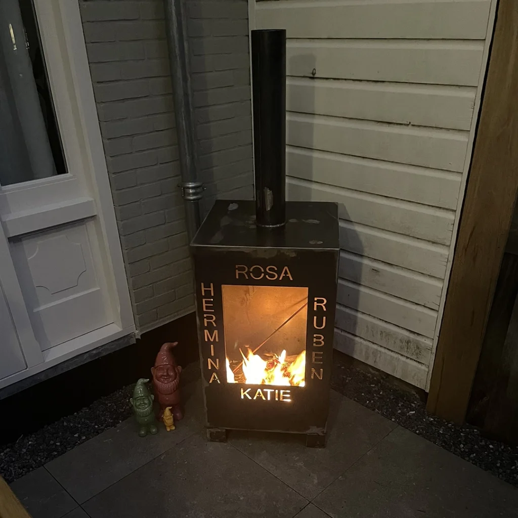 Haard in het donker