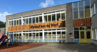 Cortenstaal belettering school