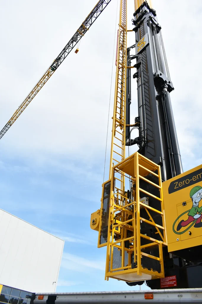 Veiligheidskooi van veraf foto